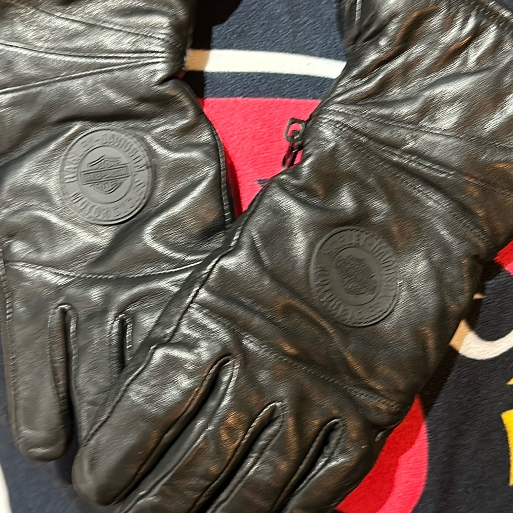 Harley-Davidson Leather Riding Gloves - Picture 2 of 6